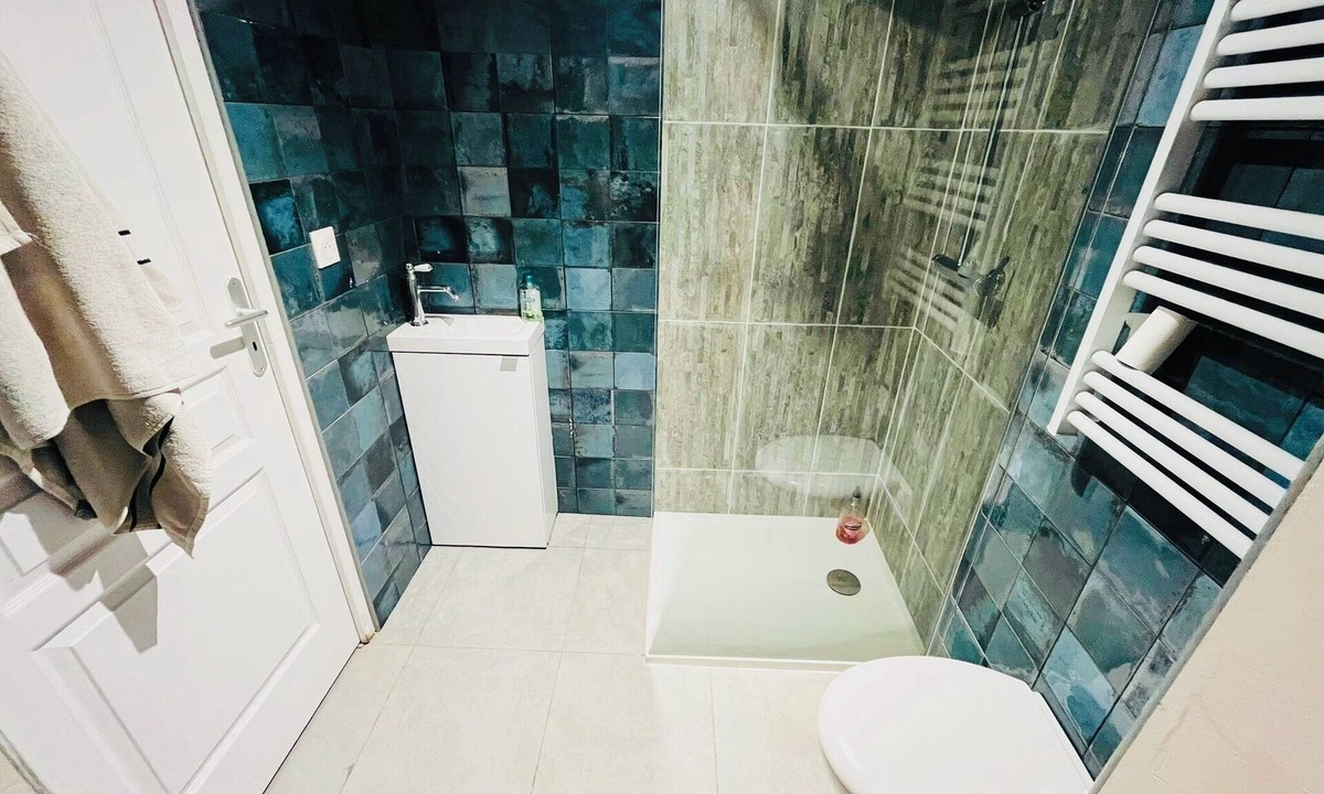 Tremblay-en-France Apartment | Chic and peaceful at only 10 mins from Charles de Gaulle Airport