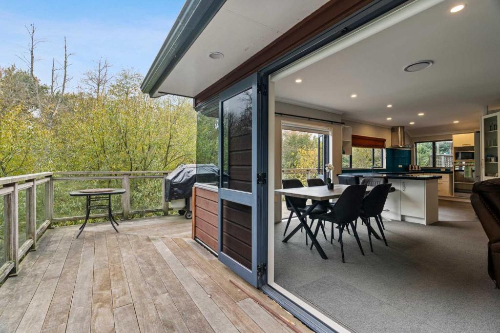 Hamilton House | Hamilton Hideout