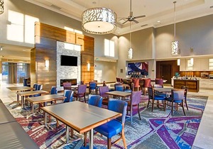 3-Star Hotel ∙ Homewood Suites By Hilton Ottawa Kanata in Kanata