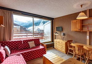 Agréable appartement, proche des pistes, balcon, casier à skis - FR-1-355-23 in Méribel