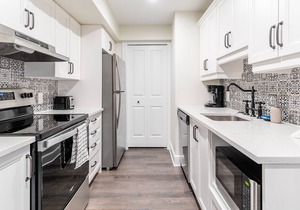 Heritage Rideau 2Br Apartment. Free Parking in Smiths Falls/Canada