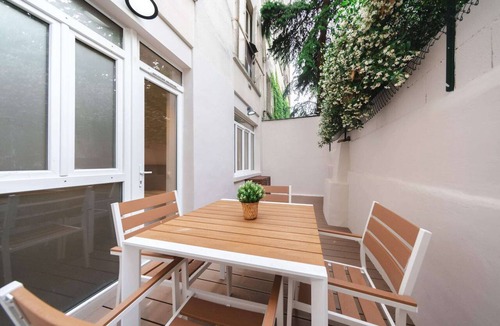 11th Arrondissement Apartment | AC Apartment with Terrace in the Center of Paris