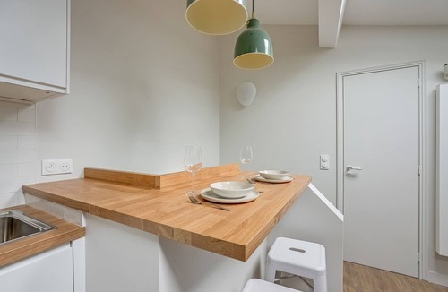 Bel-Air Nord Apartment | Bright Studio at Nation, Paris 12th