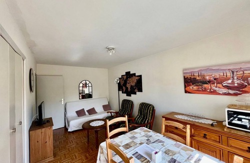 La Roche-Posay Apartment | Bright T2 with Wi-Fi and washing machine, center of La Roche-Posay