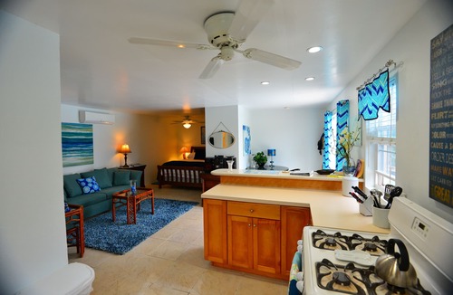 Warwick Cottage | Natalia Pool Cottage - This is great for a weekend getaway !