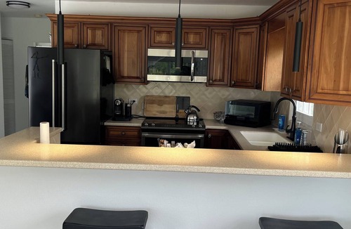 Southampton House | Royal Heights - Panoramic Great Sound Views & Pool