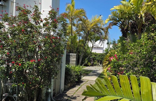 Paget House | Secluded 3-Day Getaway w/Friends to Bermuda Private Pool, House + Cottage.