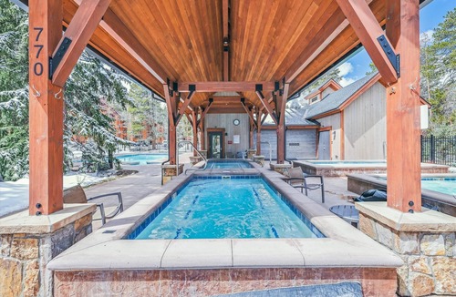Peak 9 Condo | Snodallion 25: Walk to Peak 9 and Town, Fireplace, Hot Tub