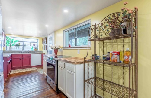 Madison House | The Montague Lodge by Stay Local Nashville - Historic Retreat Near Broadway