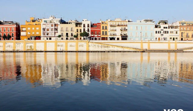 3 bedrooms, private terrace, river views in Sevilla