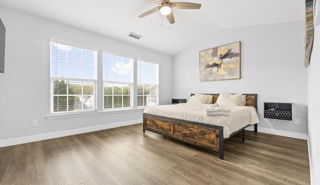 3BR Family Retreat with Modern Comforts in Charlotte