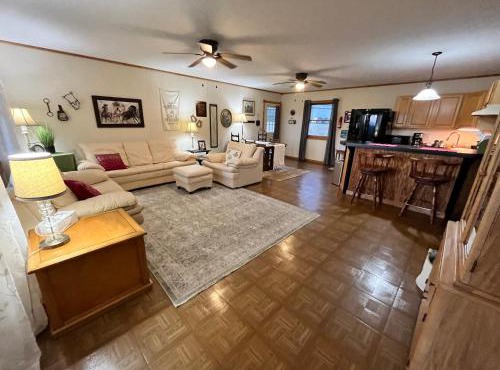 5 Mi to Downtown Morganton: Cabin on Horse Farm in Morganton