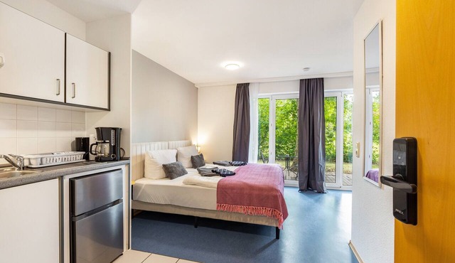 Apartment '1-1' with Private Terrace, Private Garden and Wi-Fi in Lübeck