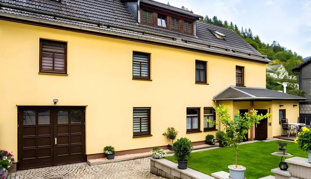 Apartment 'Für 2 Personen 55 M²' with Mountain View, Shared Terrace and Wi-Fi in Unterweißbach