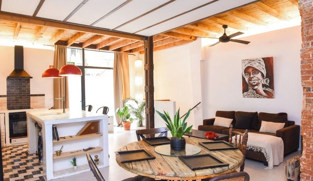 Apartment for 5 in downtown Madrid: Malasaña, Chamberí, Plaza de España, Chueca in Madrid