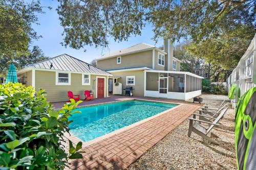 Beach Home w Pool Golf Cart Game Room Dogs Ok in St. Augustine