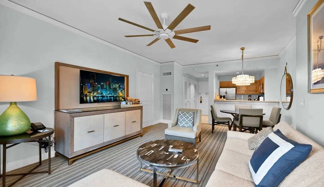 Beachfront Apt w/Stunning Views in Key Biscayne