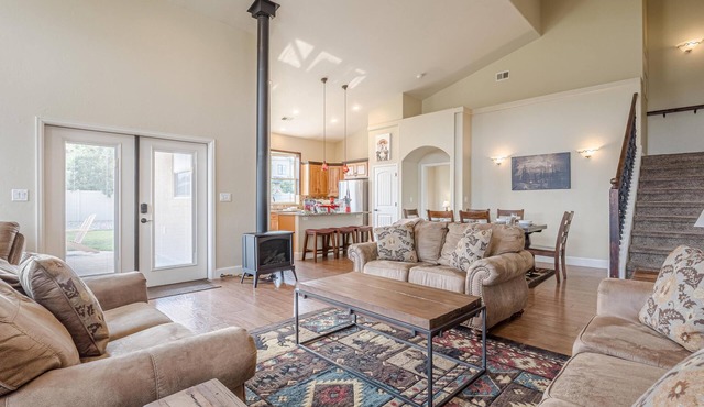 Black Bear IV: Two Primary Suites & Dog-Friendly in Fruita