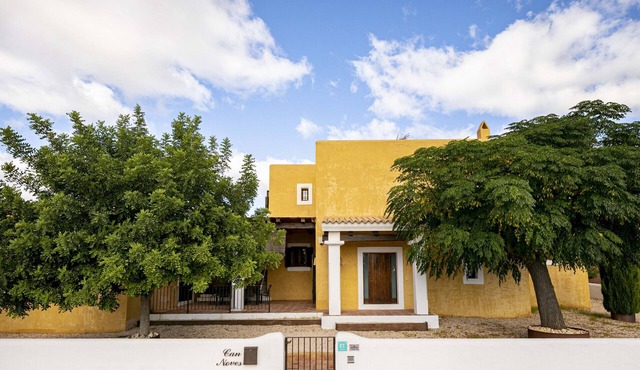 CAN NOVES - Detached, central and peaceful villa in Sant Francesc de Formentera