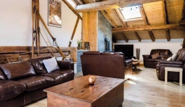 Chalet Bronziers - authentic alpine experience (10p, sauna) in Peisey-Nancroix