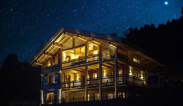 CHALET CELESTE 5* - 250m2, with jacuzzi & sauna, 200m to slopes, stunning view in Le Grand-Bornand
