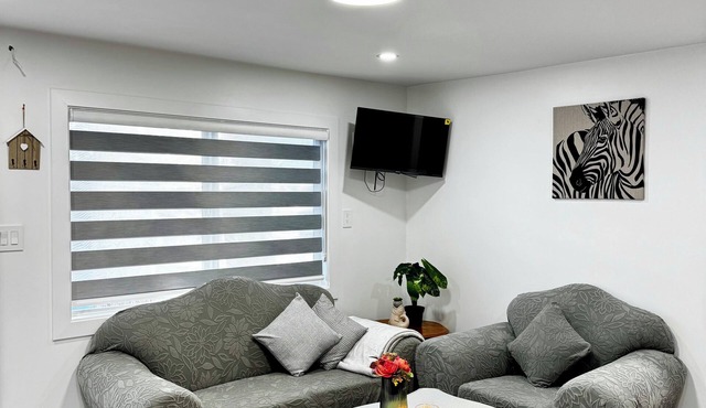 Charming 2-bedroom house with WiFi, AC in fabulous Abbotsford in Abbotsford