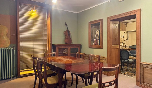 Charming accommodation in a former violin maker's workshop in Mirecourt