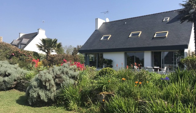 Contemporary 200m2 house 100m from the beach in Trégunc
