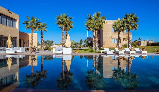 Domaine Monarch et Spa 21 chambres & suites 42 Couchages in Marrakech
