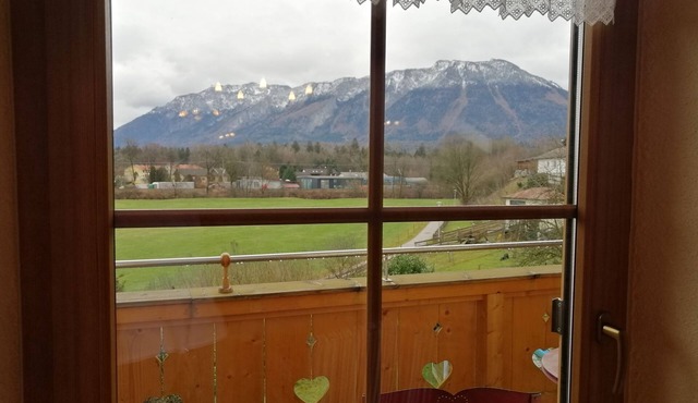 Ferienwohnung Bergstation im Dopplerhof 2.OG 100qm, 2 Schlafzimmer in Piding