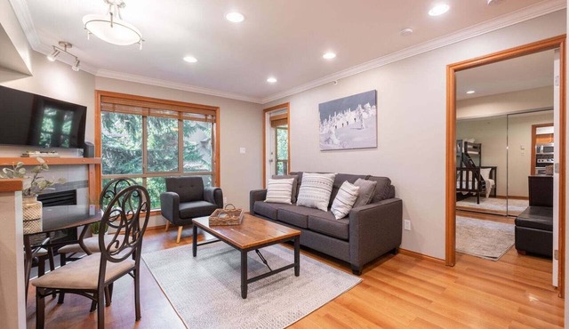 Great location | Hot tub, pool & sauna | BBQ | AC in Whistler