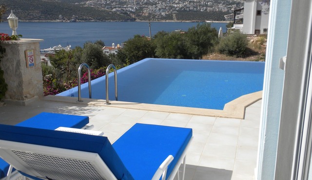 Kalkan Villa - Beach 2 Minutes Walk Sea Views; Private Pool; Wifi; Air Con; TV; in Kisla