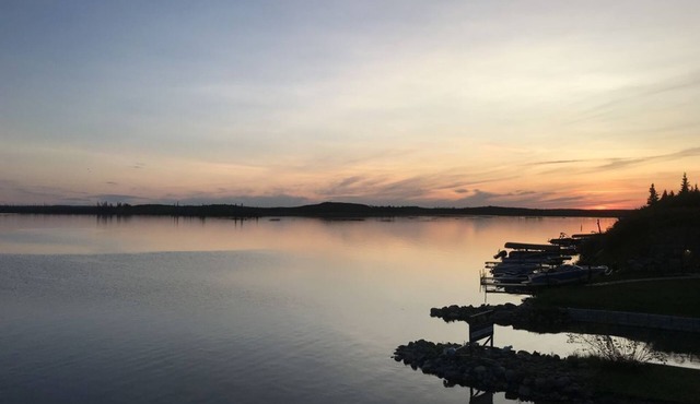 Lakefront Cabins for Rent, with private marina - Cabin 3 in Loon Lake