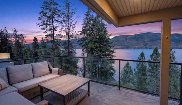 Lakefront Luxury on Okanagan Lake | Private Beach, Dock, Hot Tub & Sauna in Kelowna