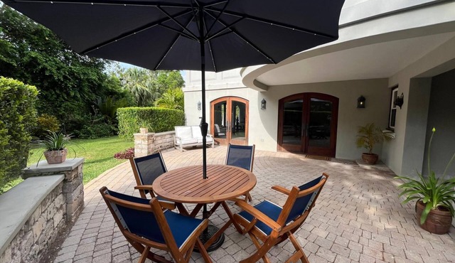 Large Spacious 2 Bedroom, 2 Bathroom