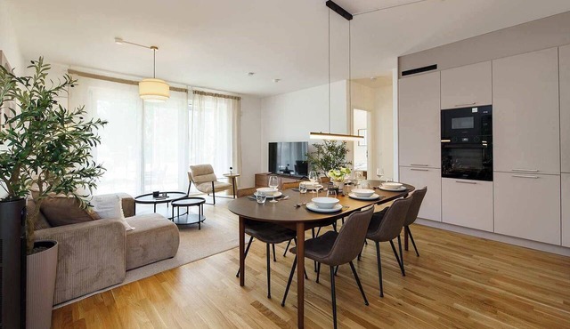 Luxury 4-Room Apt in Japandi-Style I Prime Location I Family-Friendly I Terrace I Garden I Kitchen I Netflix I Free Parking I 110 m2 in Eltville am Rhein