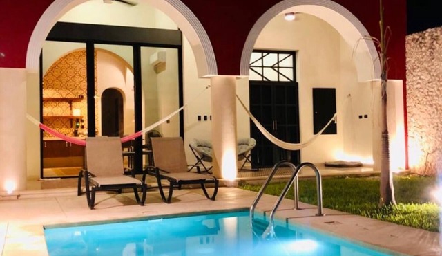 Luxury Home & Pool, 5 Min from Downtown in Merida