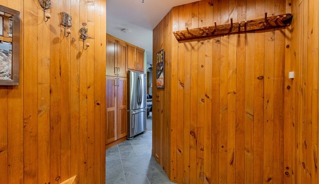 Luxury Stratton Condo steps to the lift and village! in Stratton