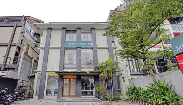 Luxury Twin Stay with Free WiFi and Parking in Bandung