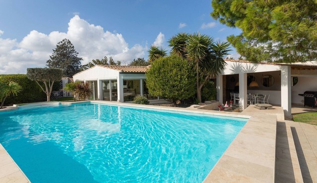 Magnificent villa with private pool in Narbonne