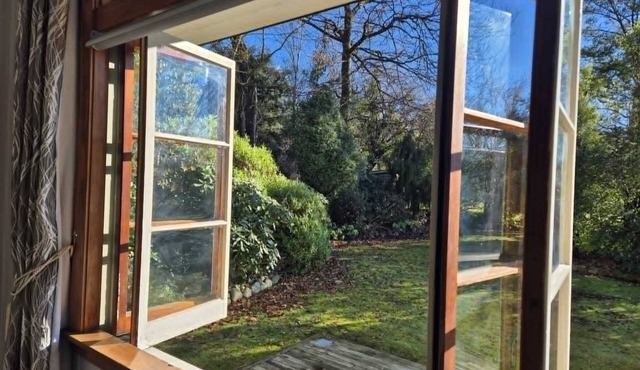 Peel Cottage - A Romantic Country Retreat in Peel Forest