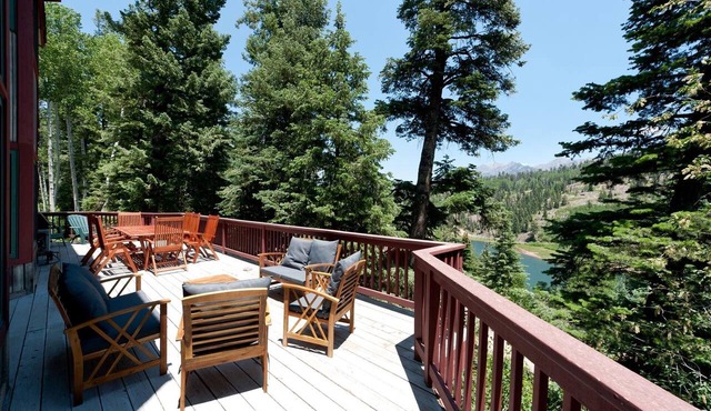 Secluded Mountain Home on Columbine Lake - Decks/Views - 1 mile to Purgatory in Durango