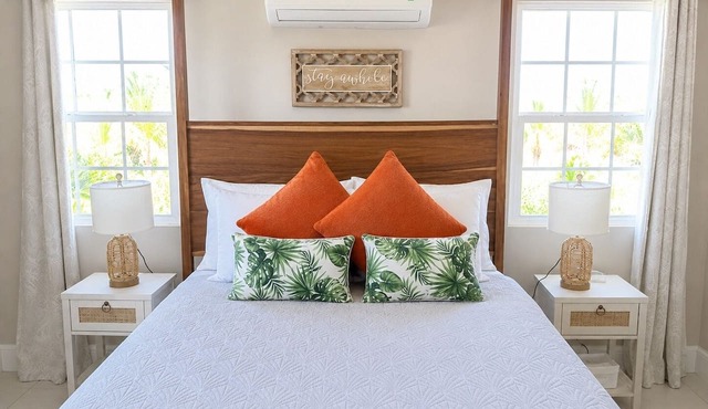Serene Oasis: WiFi, Solar, AC, and 24/7 security in Boscobel
