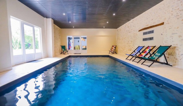 So Villa Vaslots (18) - Indoor pool - Basketball - 2h from Paris - 30p. in Concressault