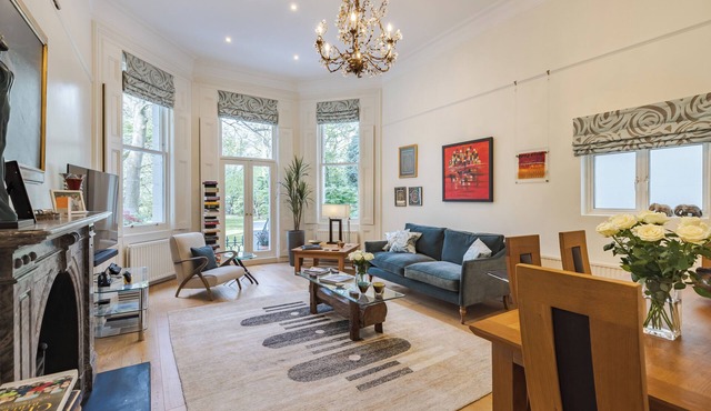 South Kensington Garden Escape, by Veeve in London