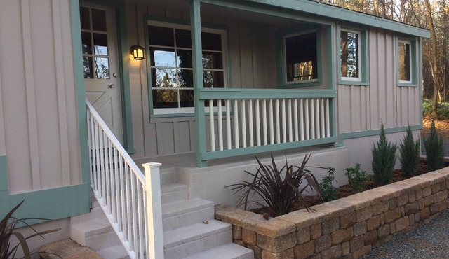 Squirrel's Nest West in private Gold Country location in Meadow Vista