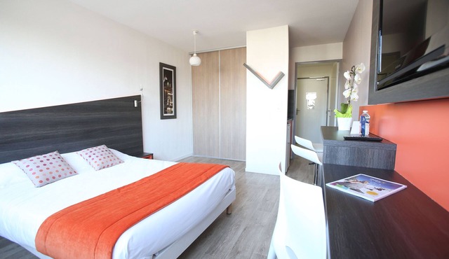 Studio av/Balcon | Près de Paris | 2 min du Tram in CHEVILLY LARUE