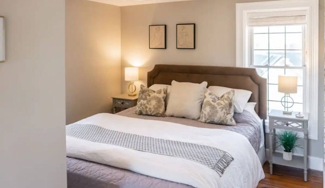The Annex- cozy cottage in Merrickville village in Merrickville-Wolford
