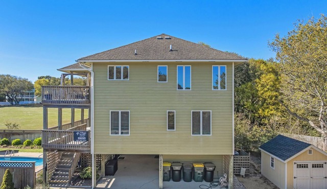 The Sand Wedge: Dogs Allowed | Private Saltwater Pool in Kitty Hawk