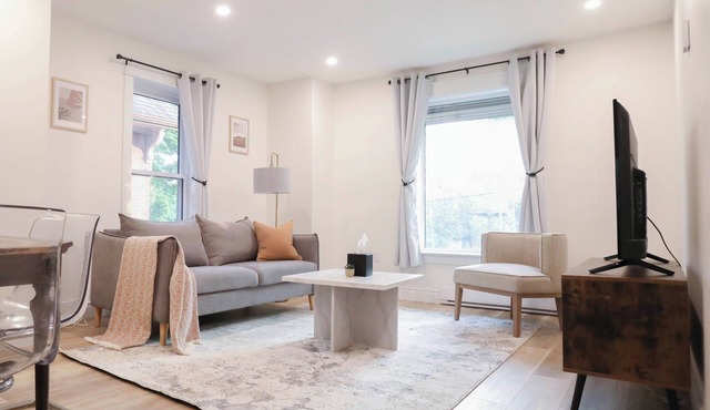 The Willow Suite | Near DT & Hospital in Peterborough